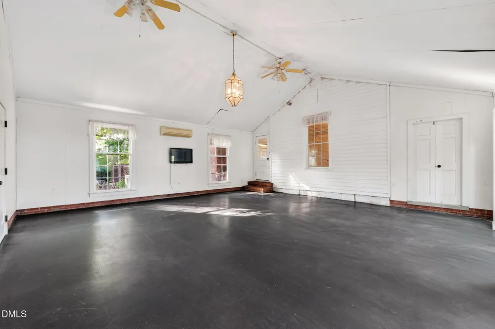207 W 3rd Street Princeton, NC 27569