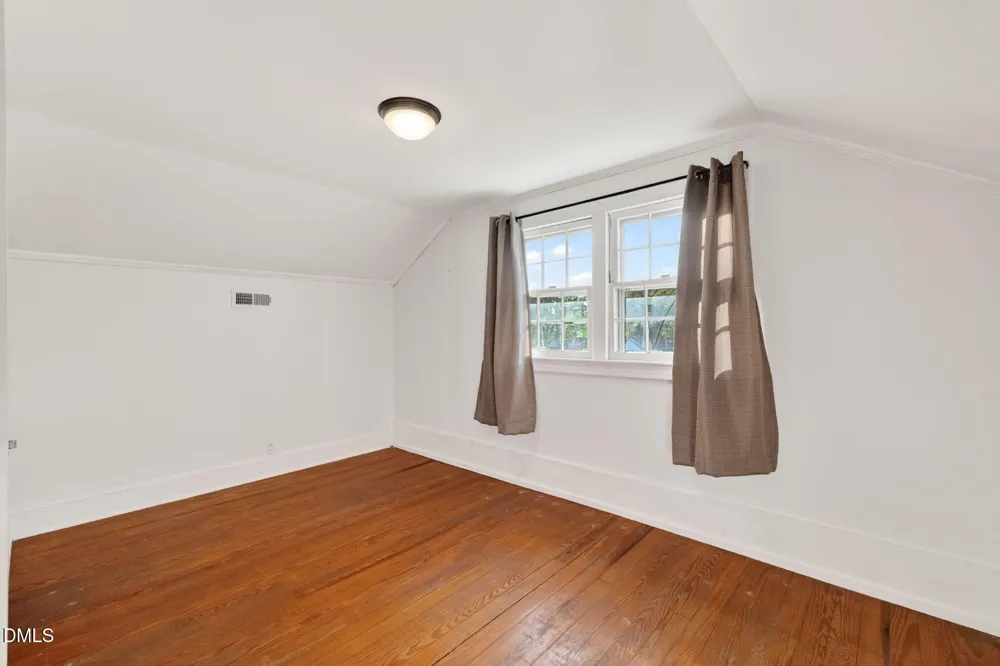 207 W 3rd Street Princeton, NC 27569