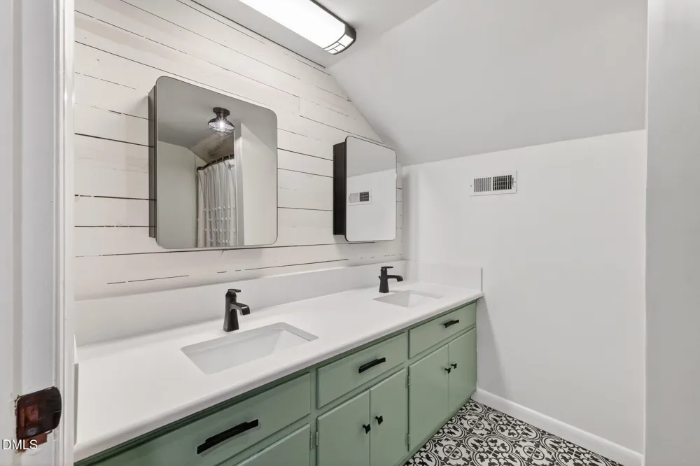 207 W 3rd Street Princeton, NC 27569