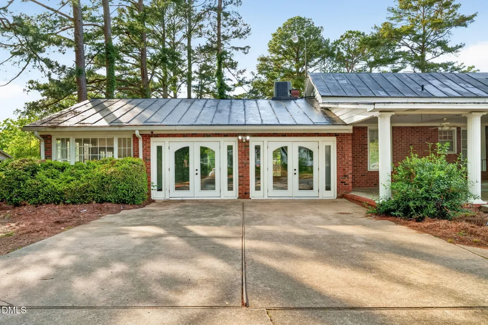 207 W 3rd Street Princeton, NC 27569