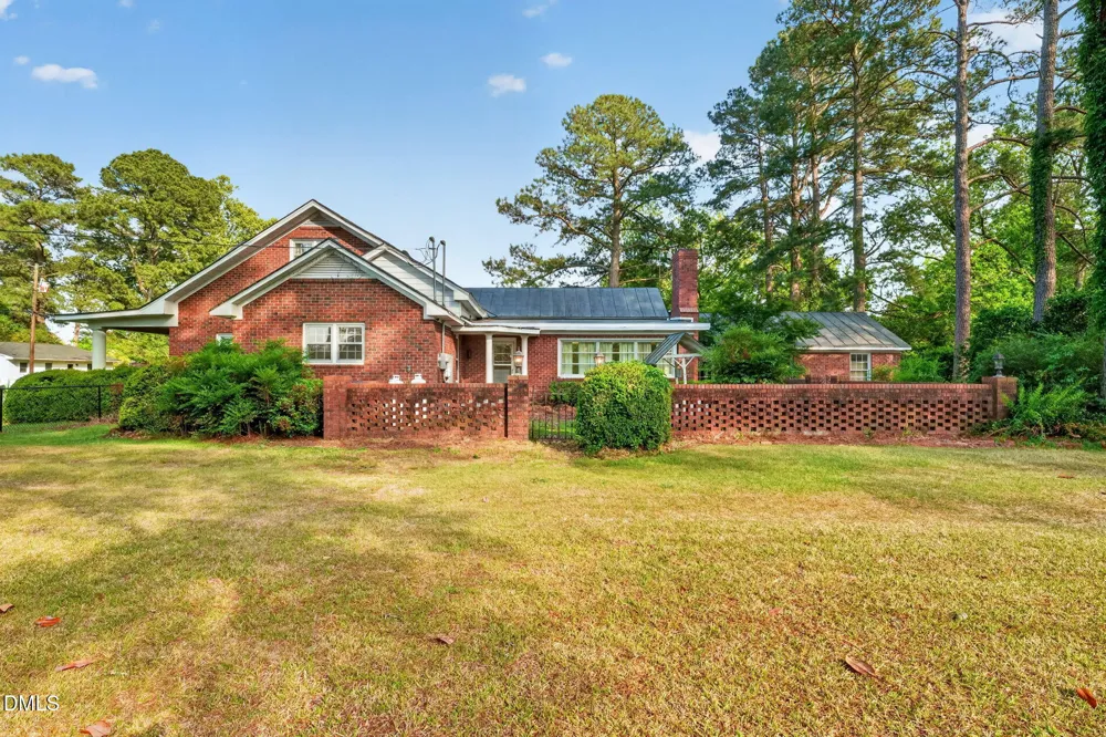 207 W 3rd Street Princeton, NC 27569
