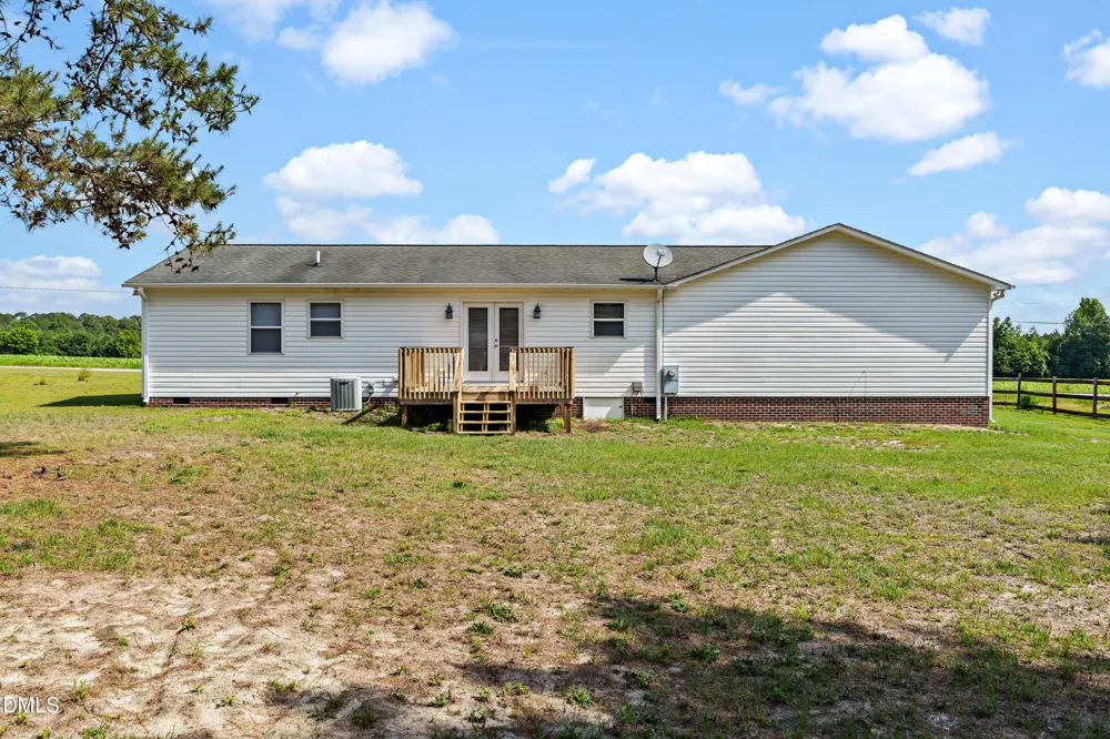 1341 Lemuel Black Road Bunnlevel, NC 28323