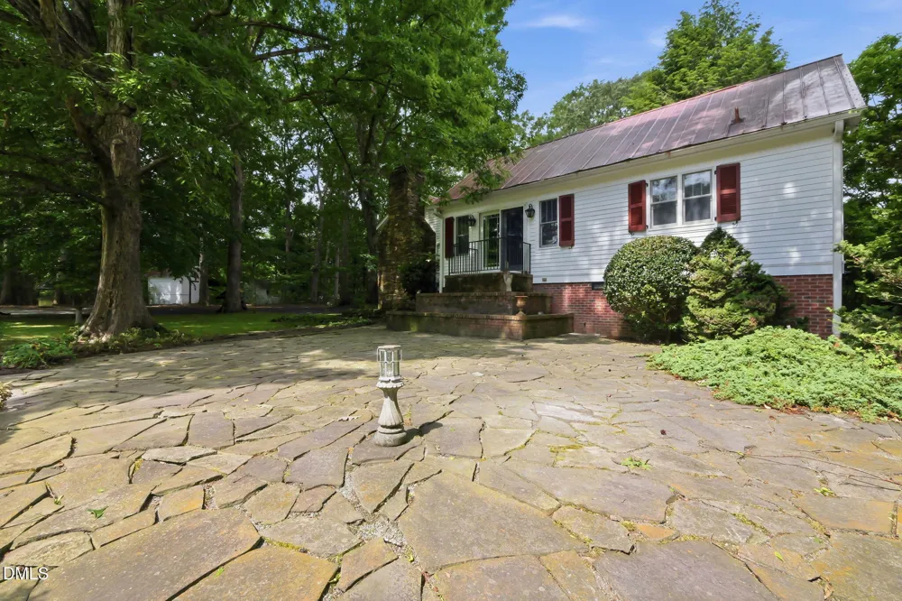 2102 Bahama Road Bahama, NC 27503