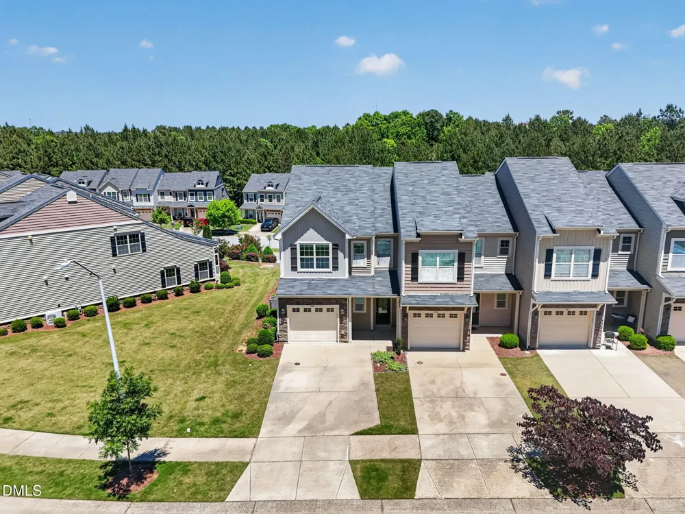 226 Beaconwood Lane Holly Springs, NC 27540