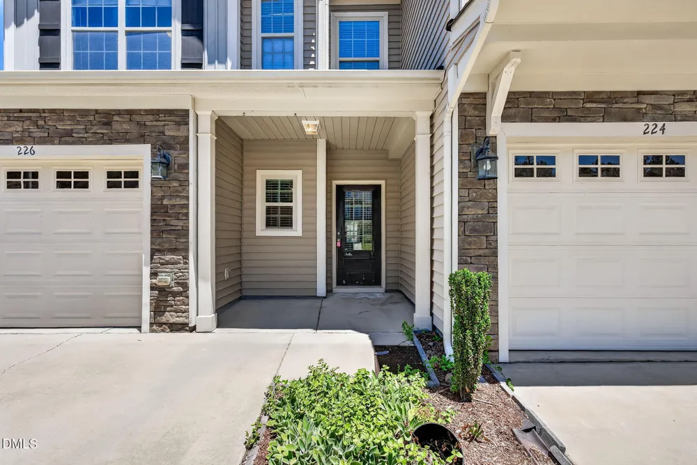 226 Beaconwood Lane Holly Springs, NC 27540