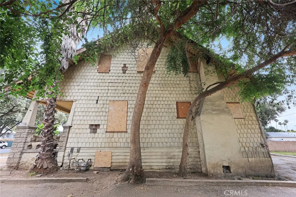 366 E Orange Grove Pasadena, CA 91104