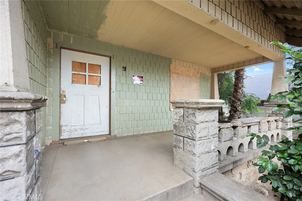 366 E Orange Grove Pasadena, CA 91104