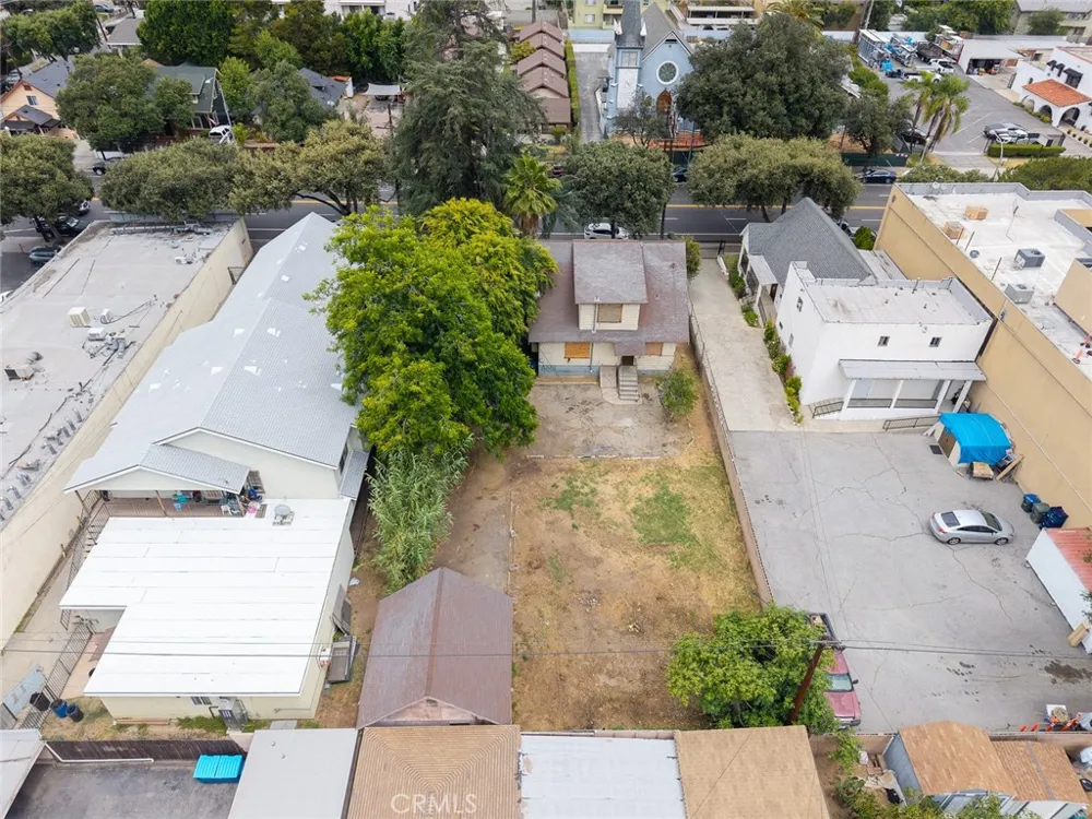 366 E Orange Grove Pasadena, CA 91104