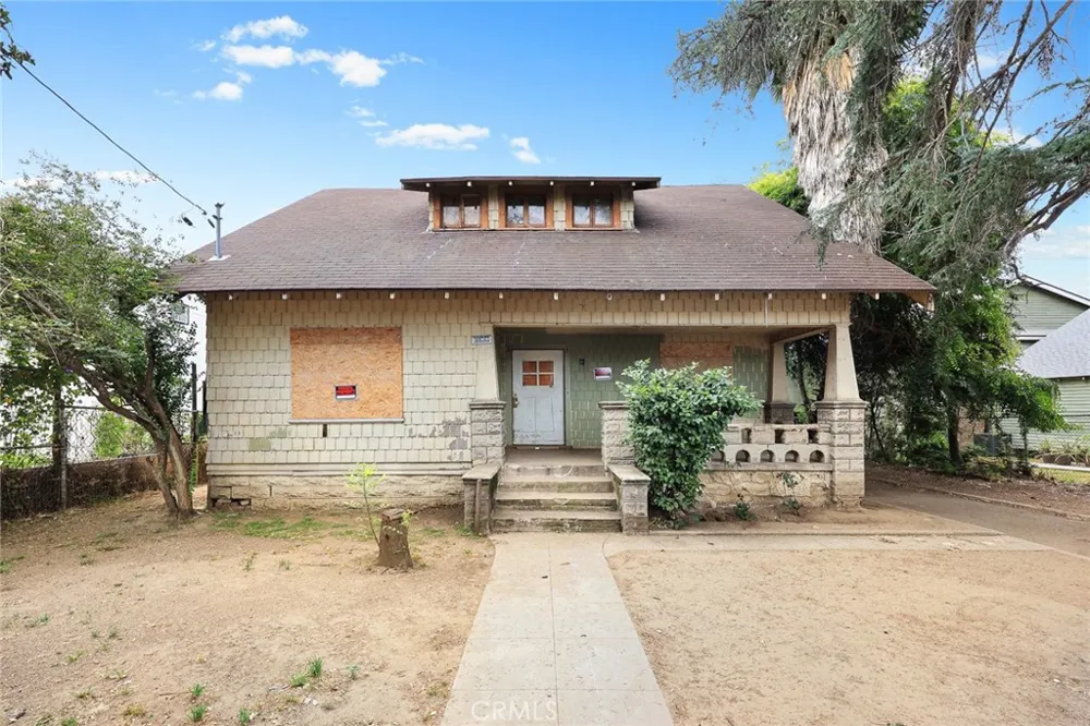 366 E Orange Grove Pasadena, CA 91104