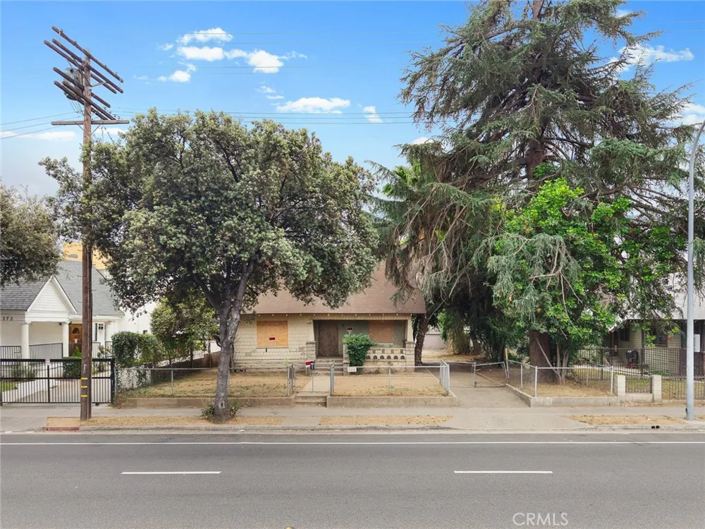 366 E Orange Grove Pasadena, CA 91104