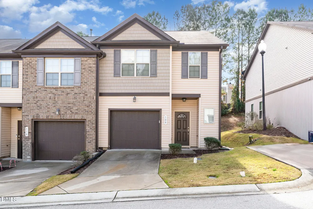 108 Bella Place Holly Springs, NC 27540