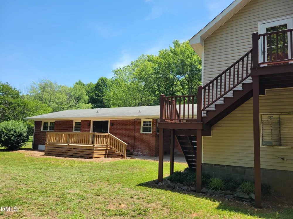 607 E Butler Avenue Liberty, NC 27298