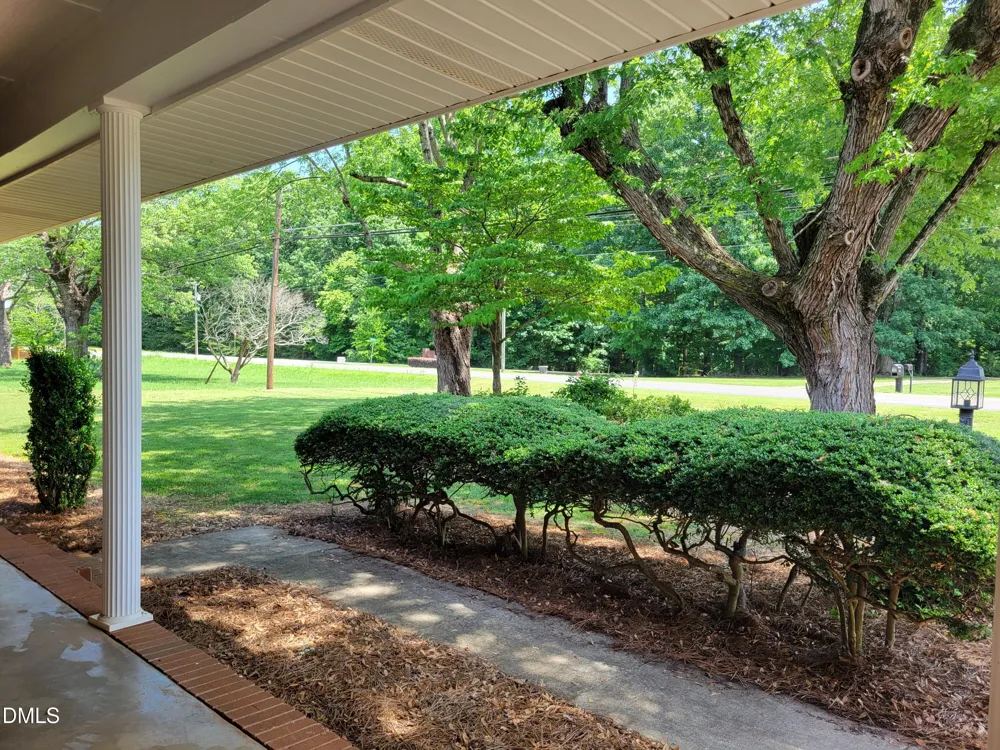 607 E Butler Avenue Liberty, NC 27298