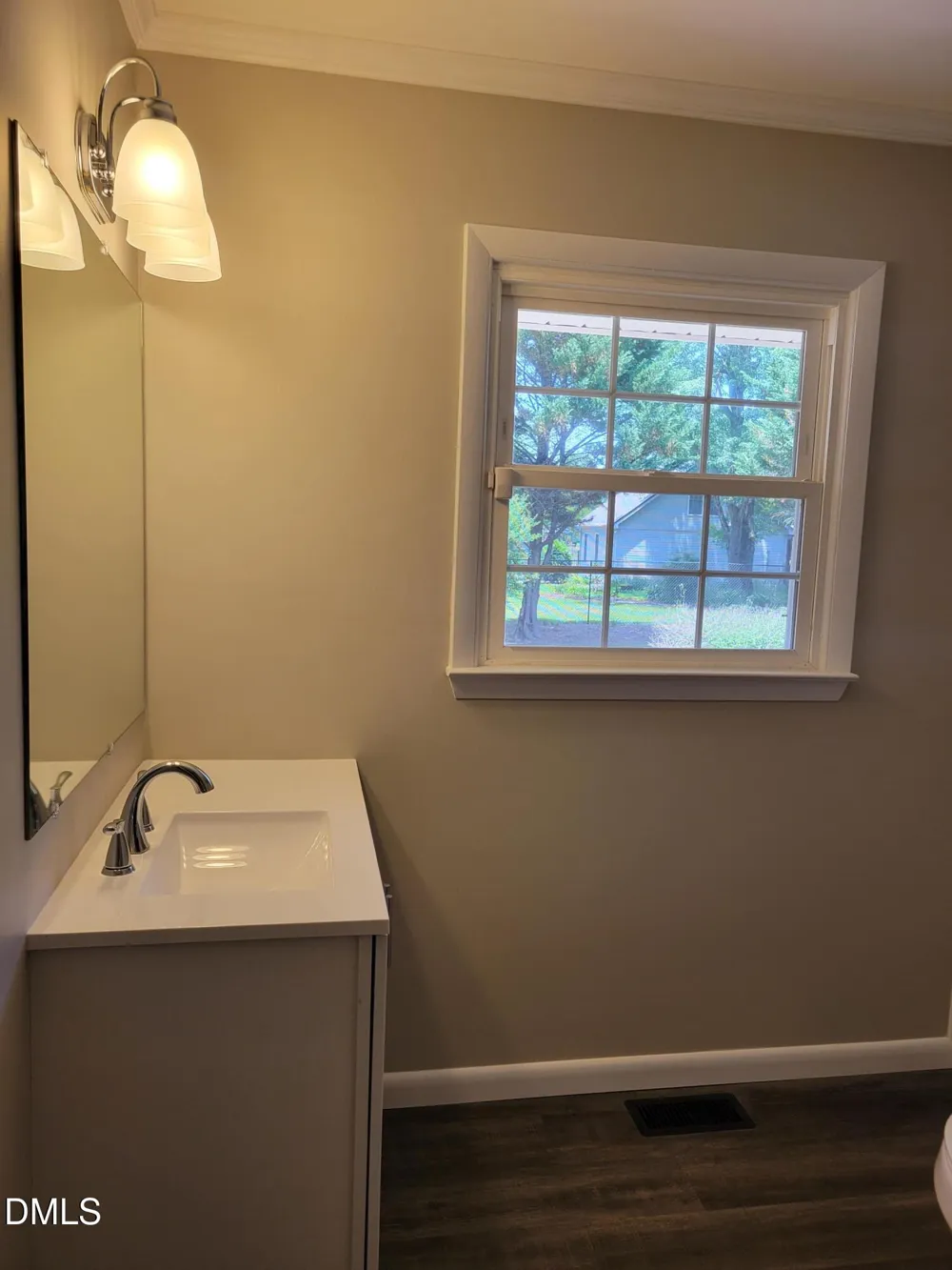 607 E Butler Avenue Liberty, NC 27298