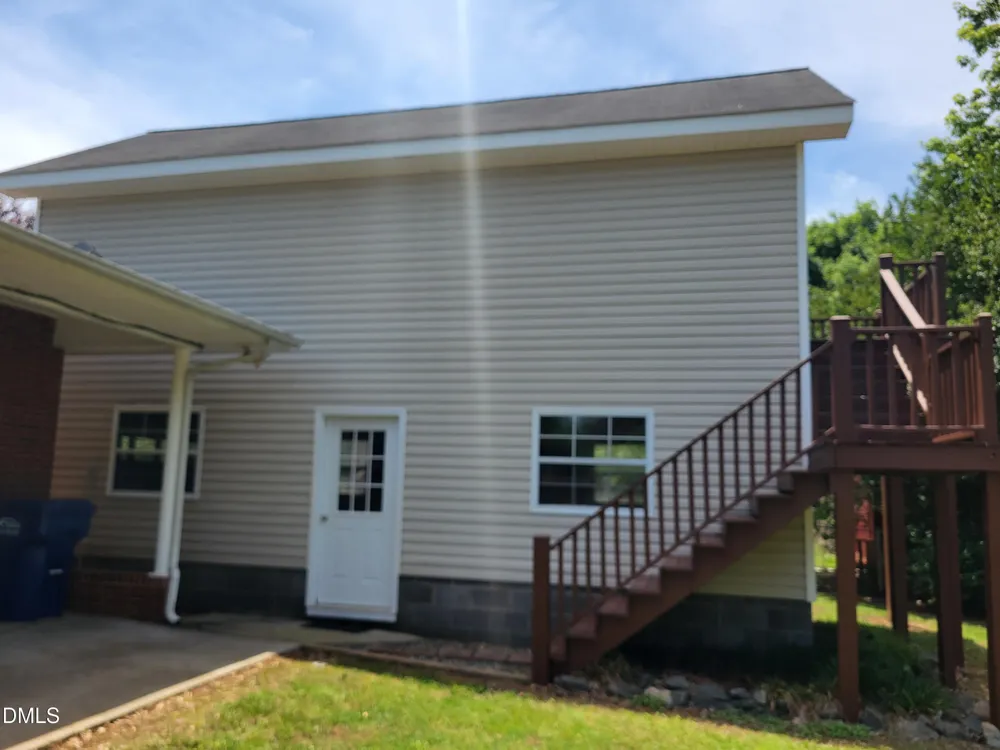 607 E Butler Avenue Liberty, NC 27298