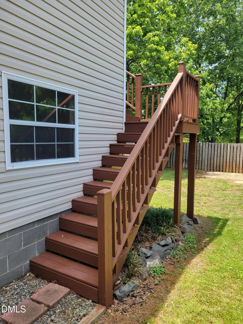 607 E Butler Avenue Liberty, NC 27298