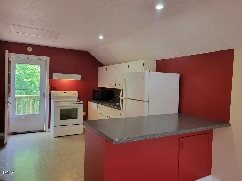 607 E Butler Avenue Liberty, NC 27298