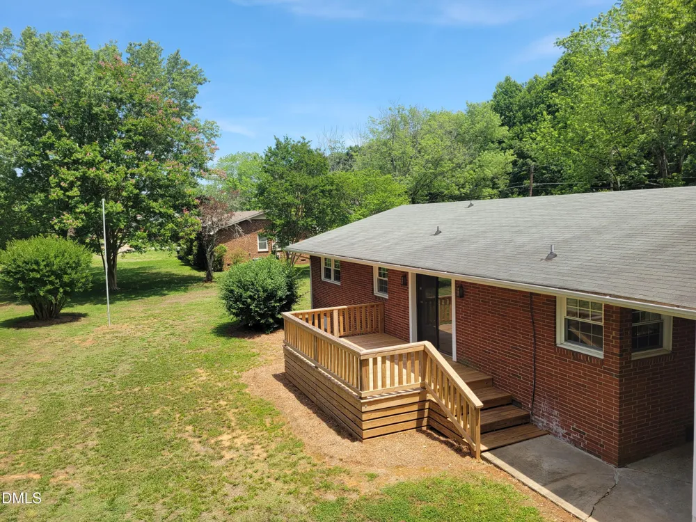 607 E Butler Avenue Liberty, NC 27298