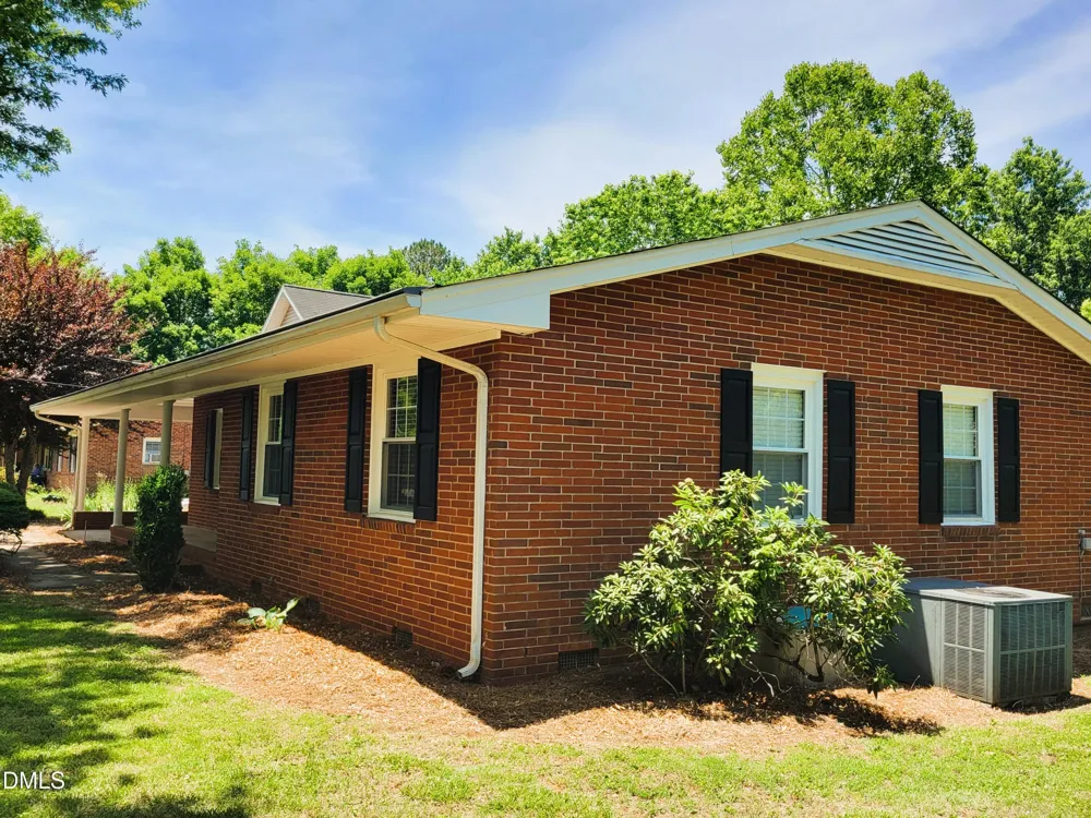 607 E Butler Avenue Liberty, NC 27298