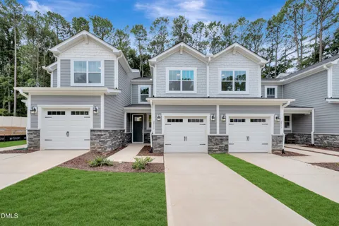 2915 Spring Manor Way
