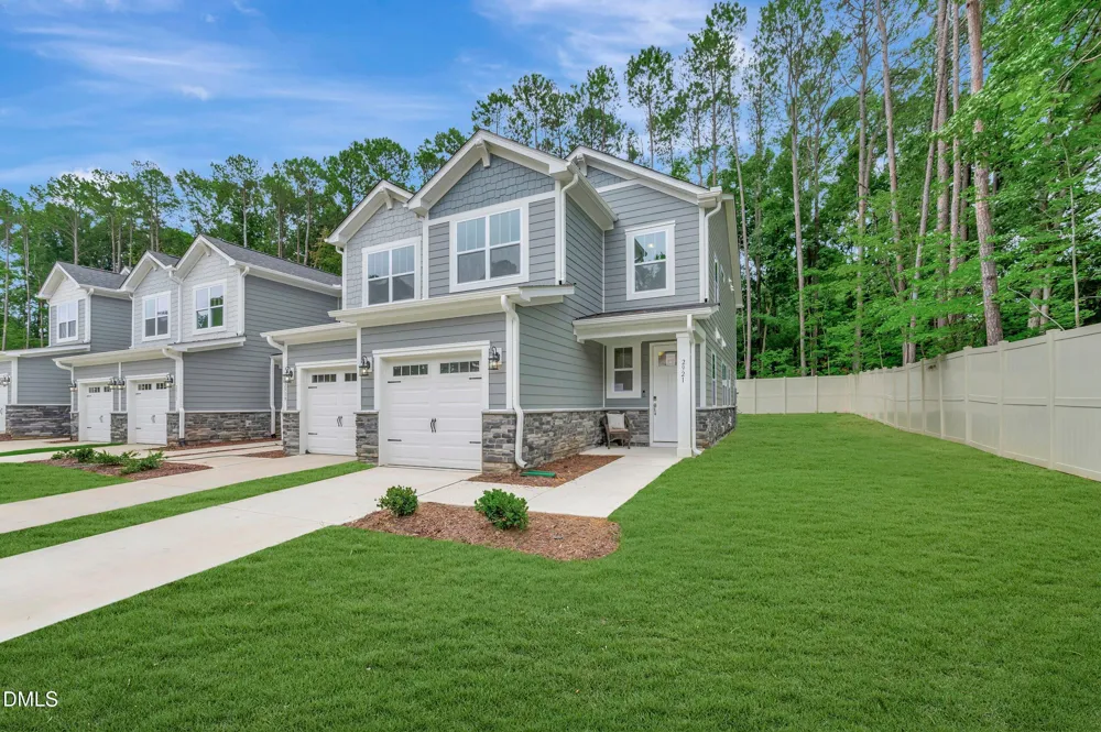 2921 Spring Manor Way Garner, NC 27529