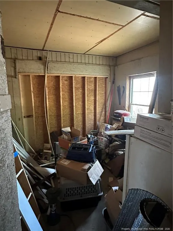 109 W Chestnut Street Maxton, NC 28364