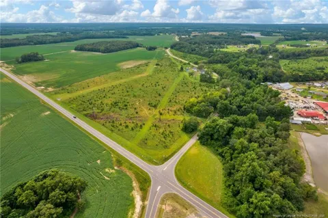 Wallace Mclean Road