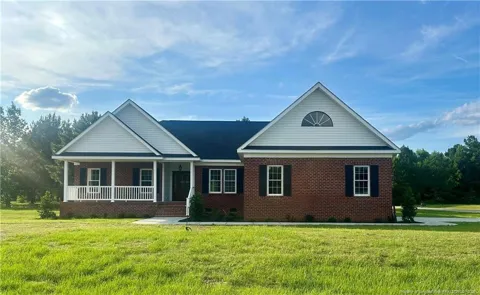 18 Floral Springs Road