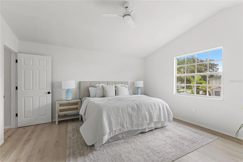 11503 WHISPERING HOLLOW DRIVE Tampa, FL 33635