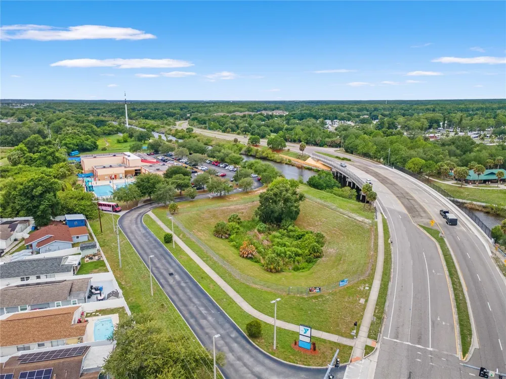 11503 WHISPERING HOLLOW DRIVE Tampa, FL 33635