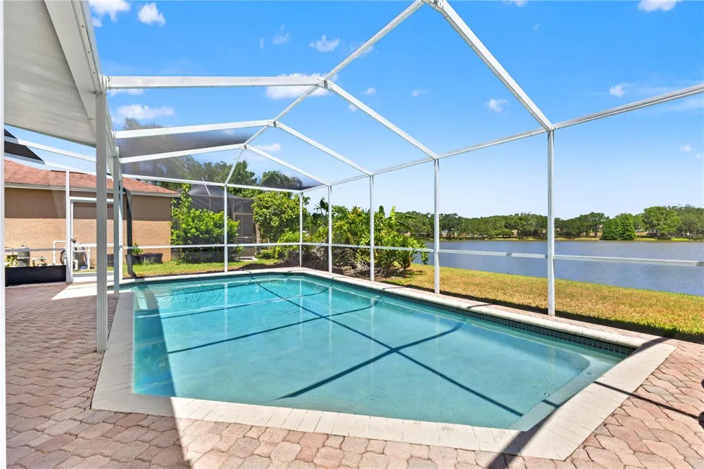 11503 WHISPERING HOLLOW DRIVE Tampa, FL 33635