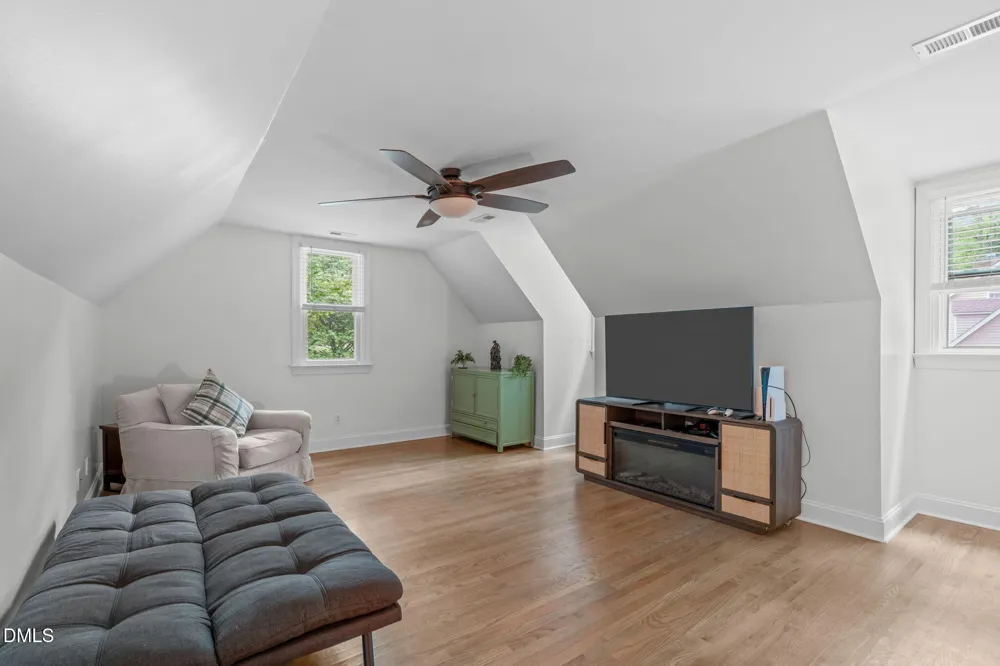 2 Sagamore Place Hillsborough, NC 27278