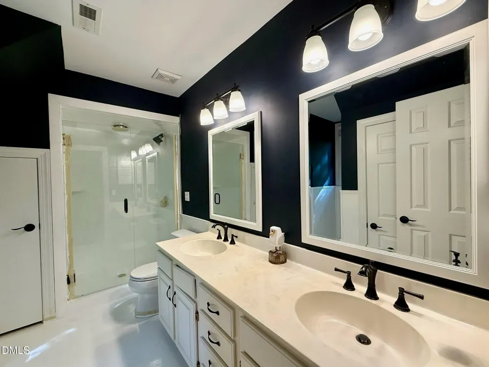 2 Sagamore Place Hillsborough, NC 27278