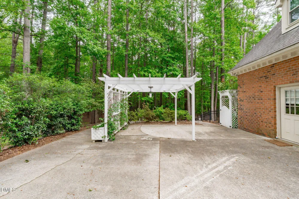 2 Sagamore Place Hillsborough, NC 27278