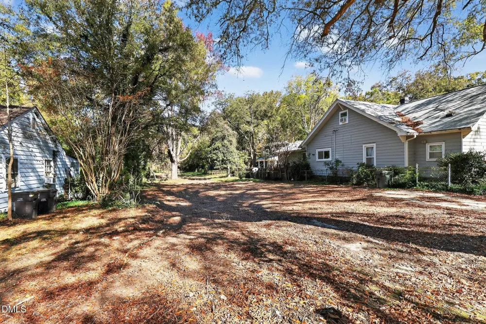 2711-A Ashe Street Durham, NC 27703