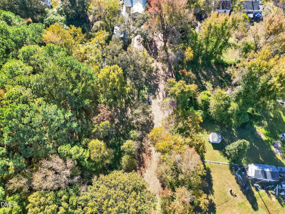 2711-B Ashe Street Durham, NC 27703