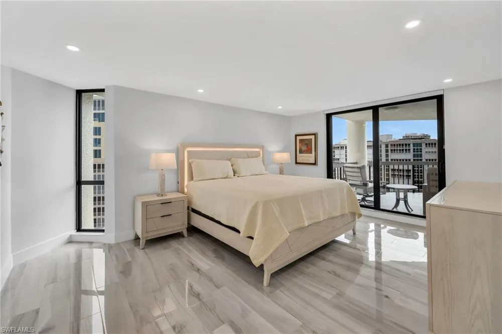 4551 Gulf Shore Boulevard #1805 Naples, FL 34103