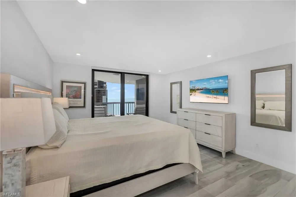 4551 Gulf Shore Boulevard #1805 Naples, FL 34103
