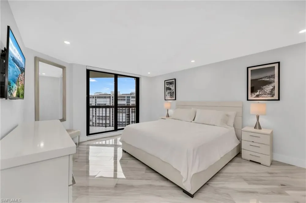 4551 Gulf Shore Boulevard #1805 Naples, FL 34103