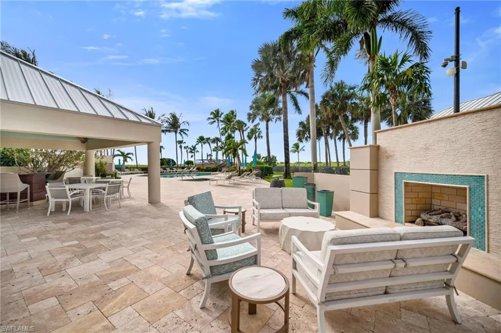 4551 Gulf Shore Boulevard #1805 Naples, FL 34103