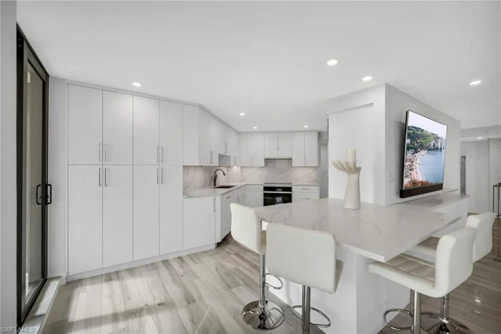 4551 Gulf Shore Boulevard #1805 Naples, FL 34103