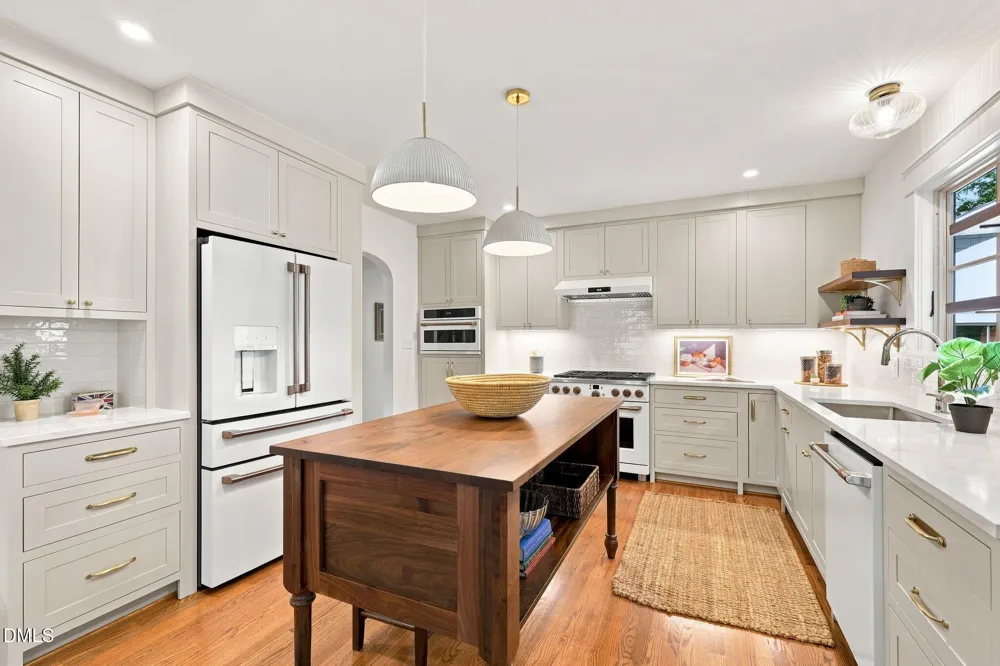 218 Hillsborough Road Carrboro, NC 27510