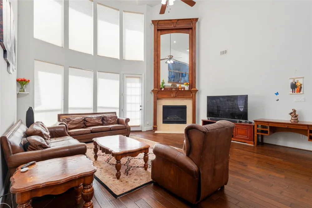 6017 Gentle Way Plano, TX 75024