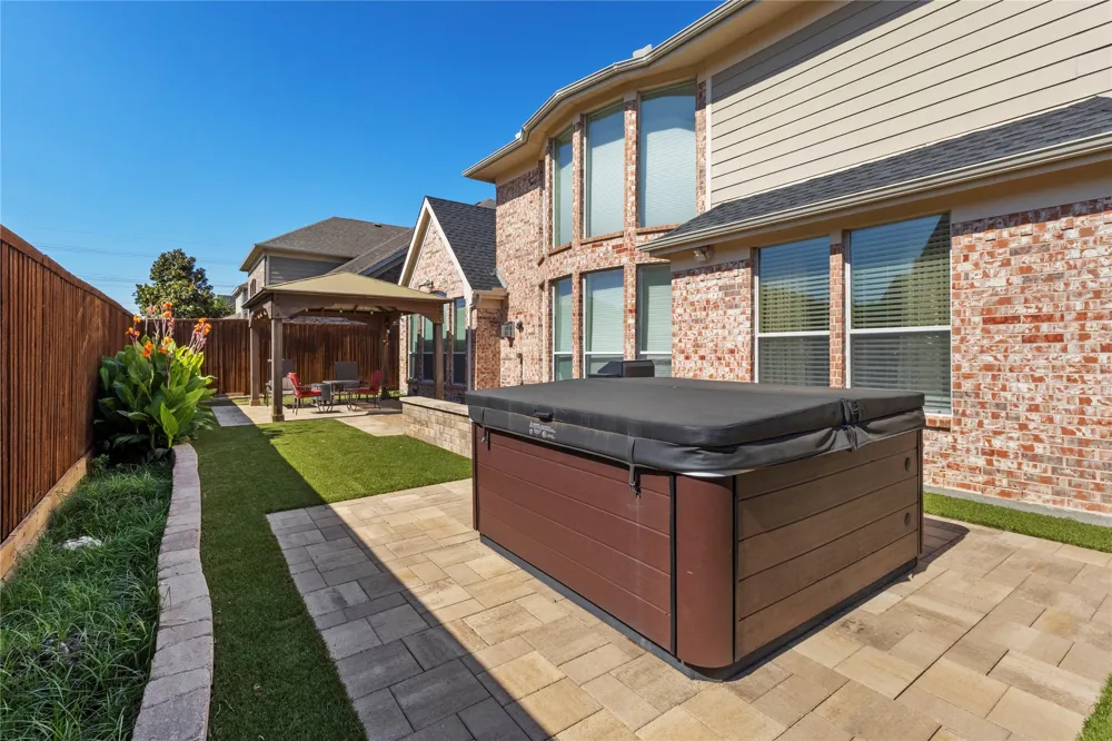 6017 Gentle Way Plano, TX 75024