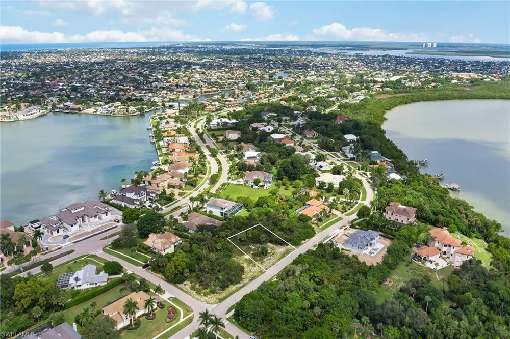 680 Inlet Drive Marco Island, FL 34145