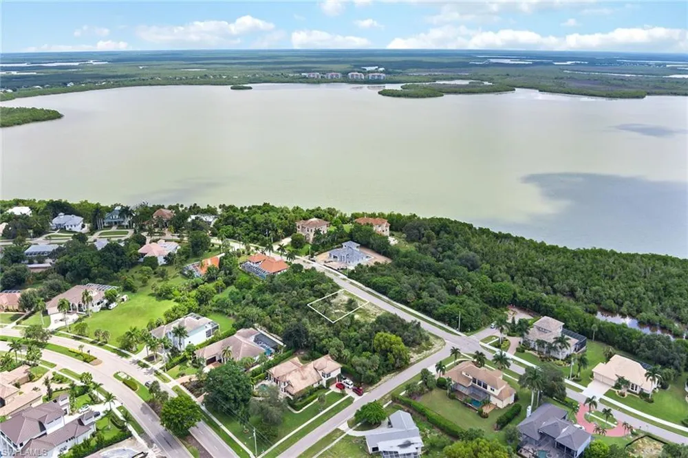 680 Inlet Drive Marco Island, FL 34145