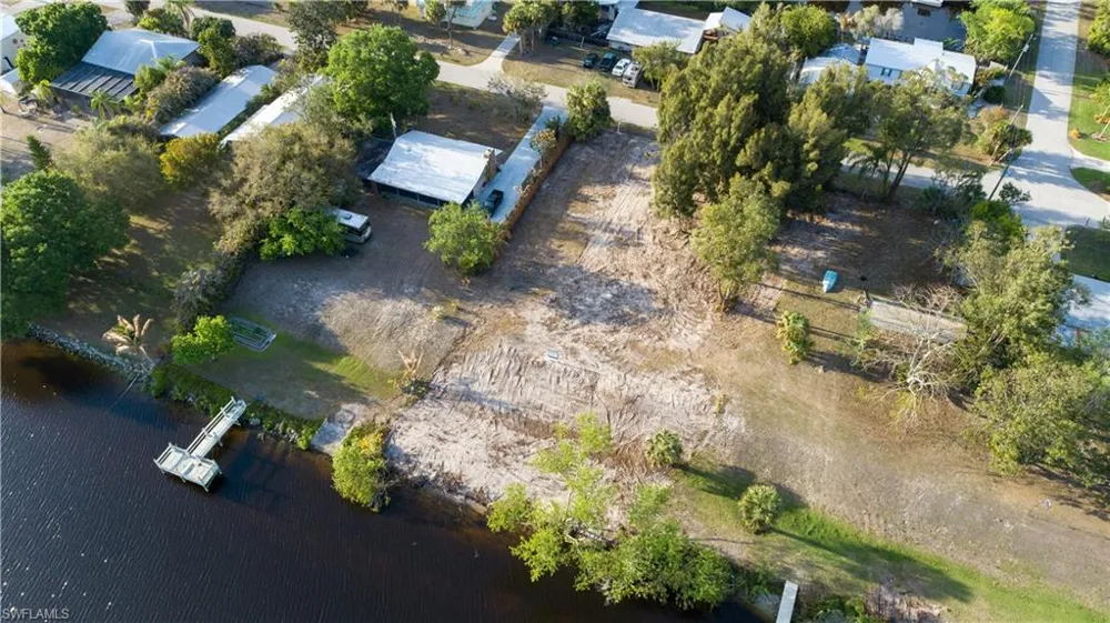 1035 W Anchor Lane Moore Haven, FL 33471