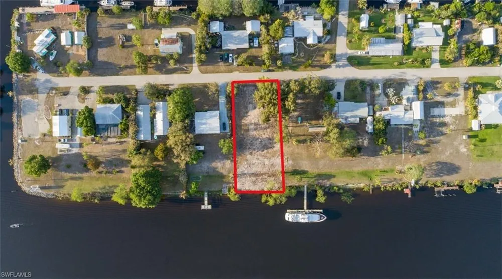 1035 W Anchor Lane Moore Haven, FL 33471