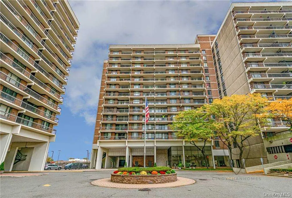 152-18 Union Turnpike #7 P Flushing, NY 11367