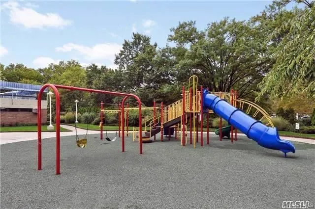 152-18 Union Turnpike #7 P Flushing, NY 11367